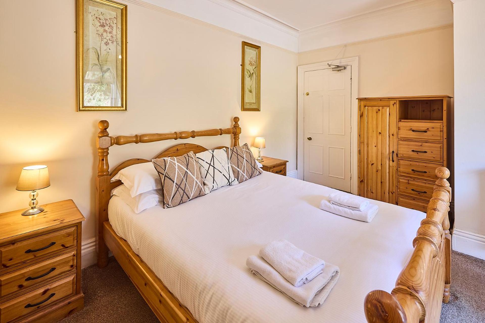 Aaron Accommodation Whitby Esterno foto